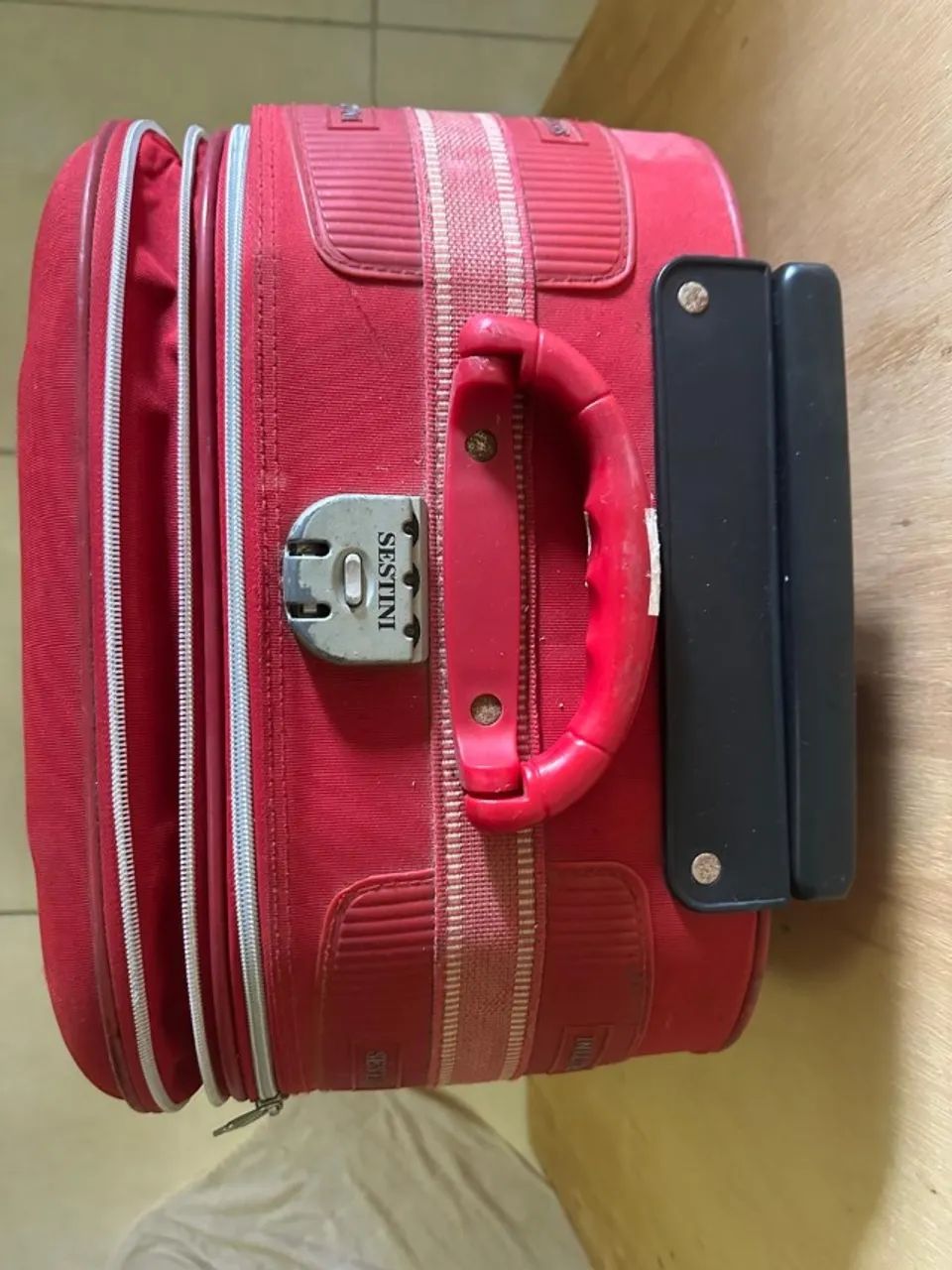mala de viagem media com rodinha e extensor - Foto 3
