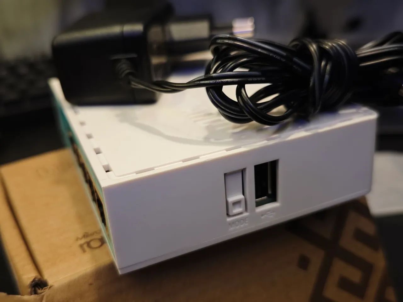 Roteador MikroTik Hex RB750Gr3  - Foto 2