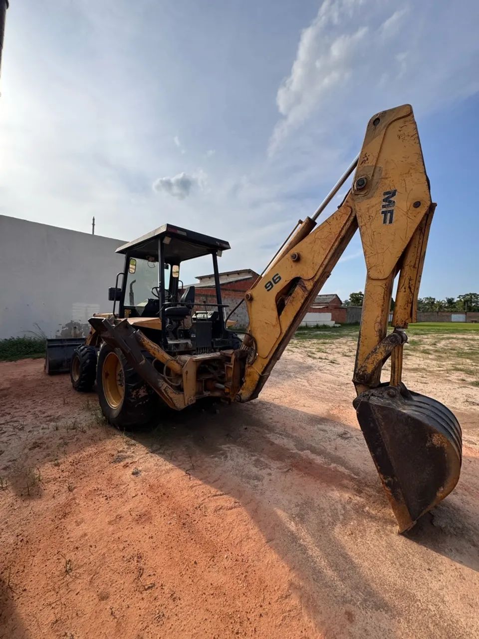 Retroescavadeira MF 96 - Foto 3
