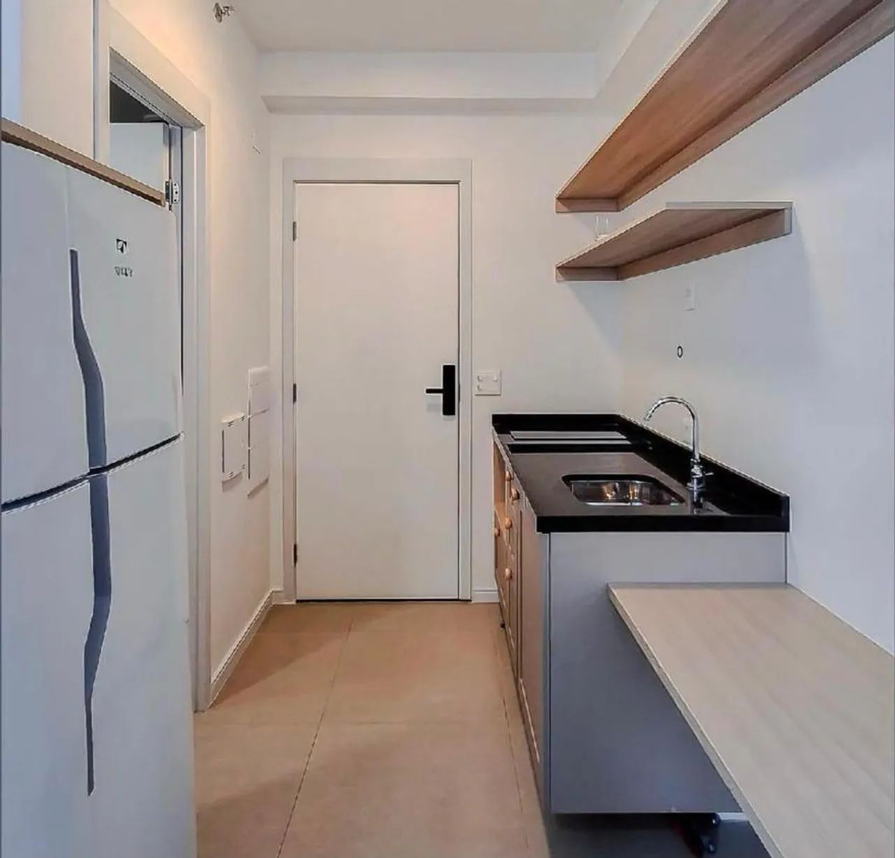Kitnet Mobiliada Próxima ao Metrô Paraíso ? 21m²