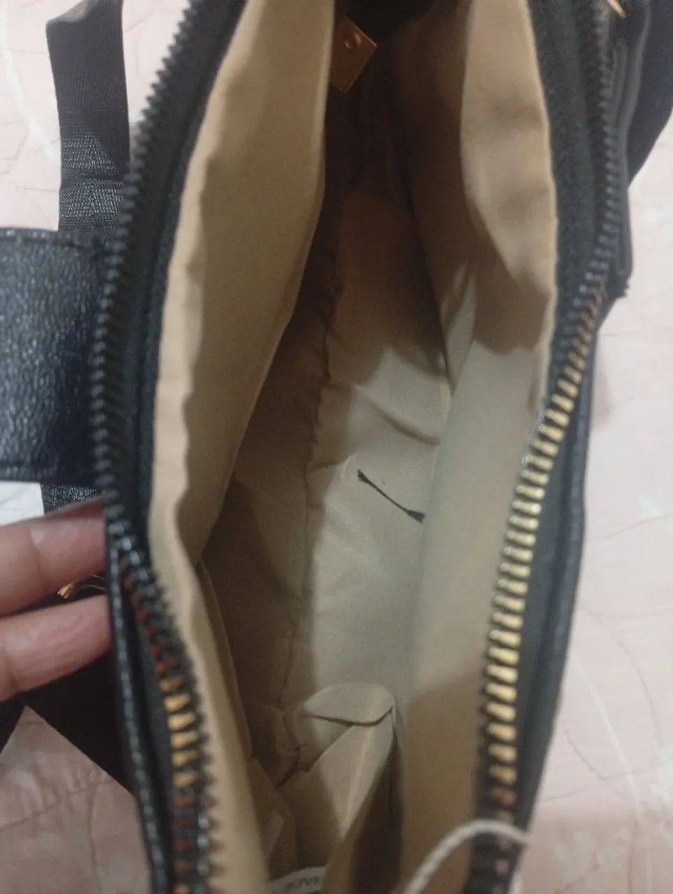 Bolsa preta pequena  - Foto 4