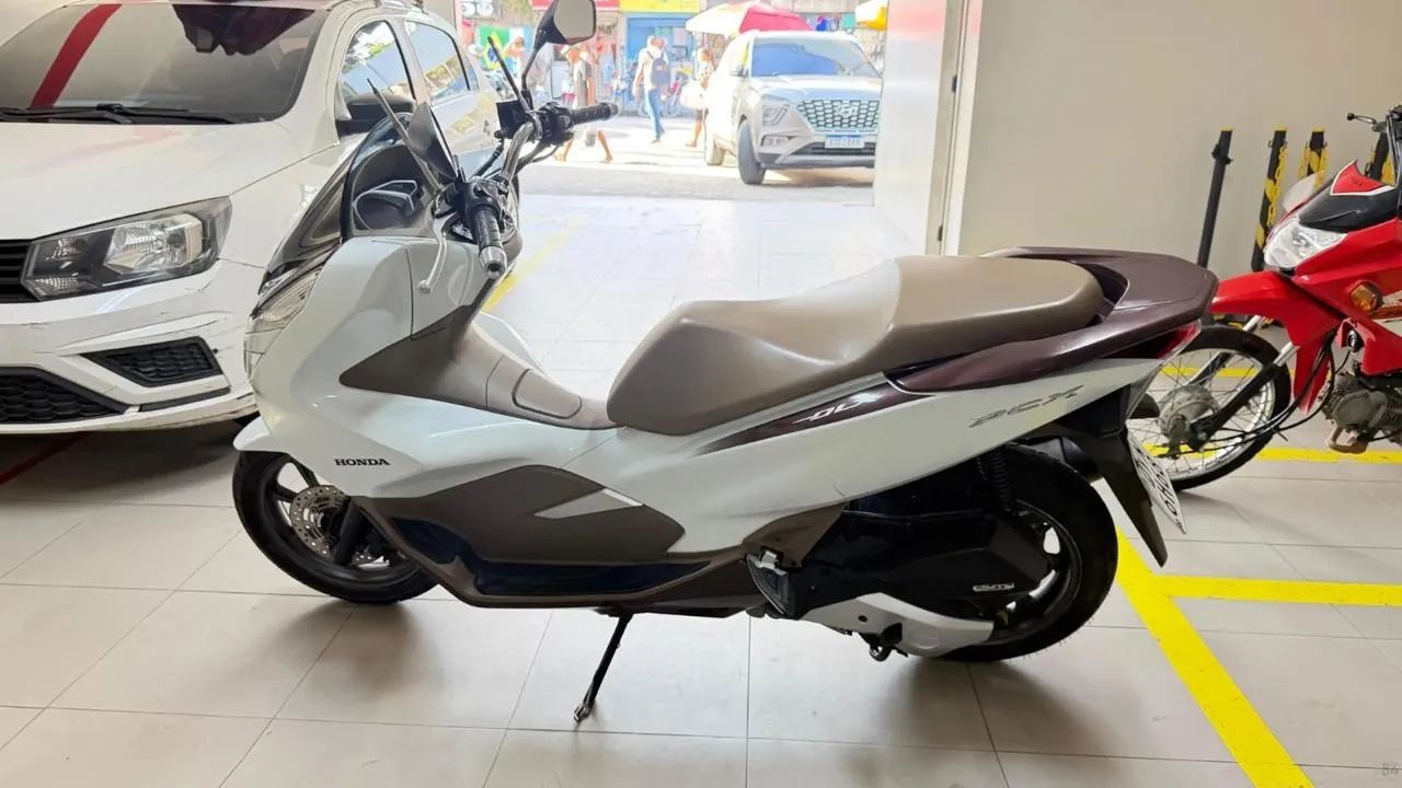PCX 150 DLX 2019/2020 - Foto 2