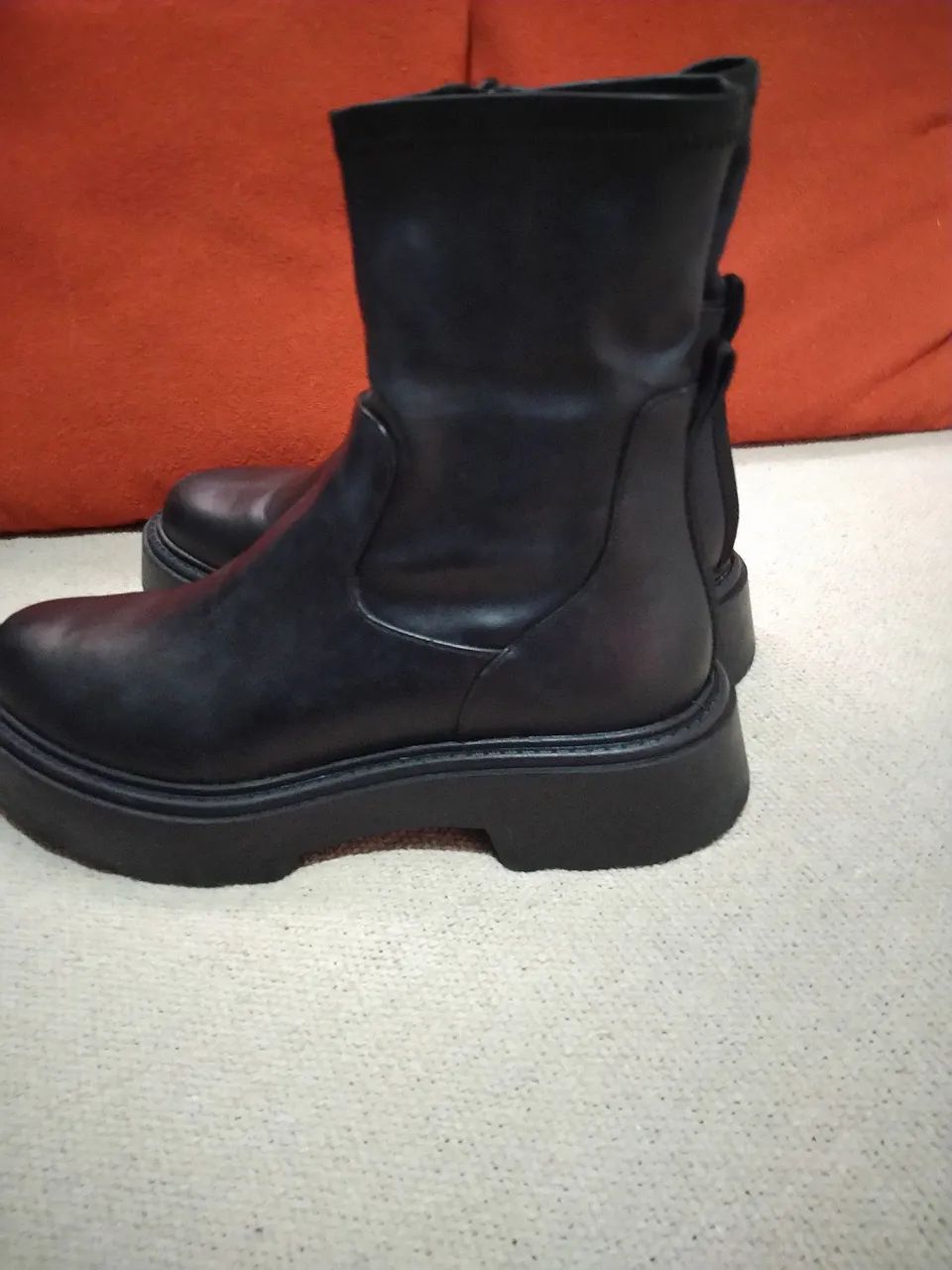 Bota Tratorada Zara Cano Médio Com Zíper  - Foto 2