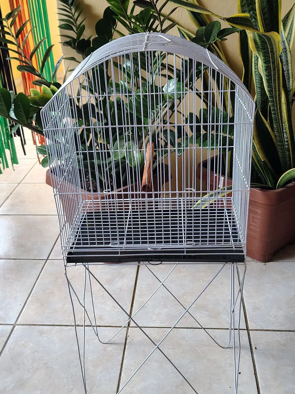 Gaiola para aves com puleiro 