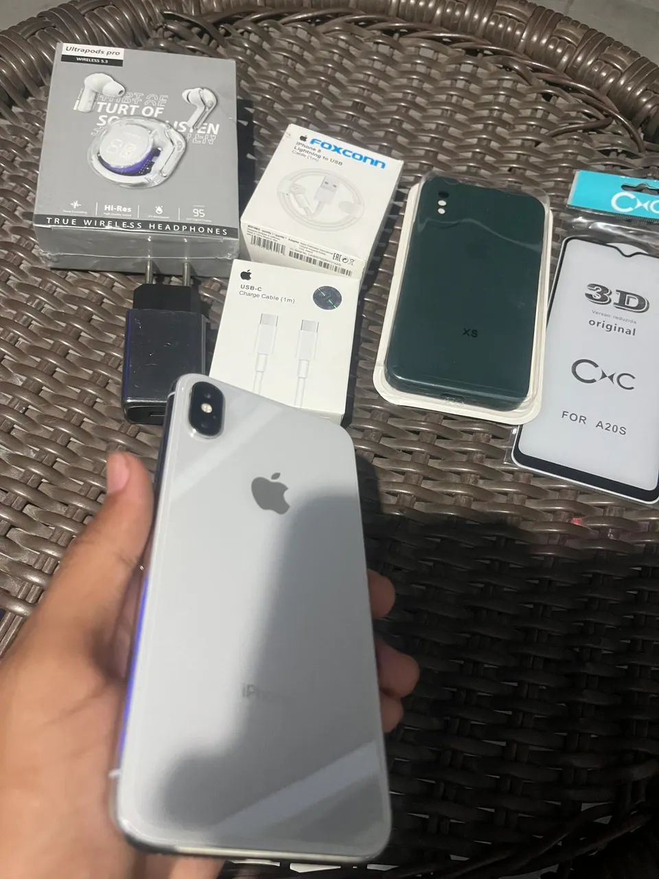 IPHONE X | TODO COMPLETO| + ACESSÓRIOS 
