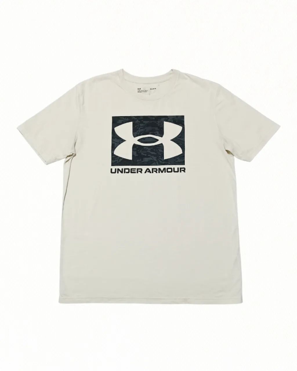 Camiseta Under Armour Camo Boxed