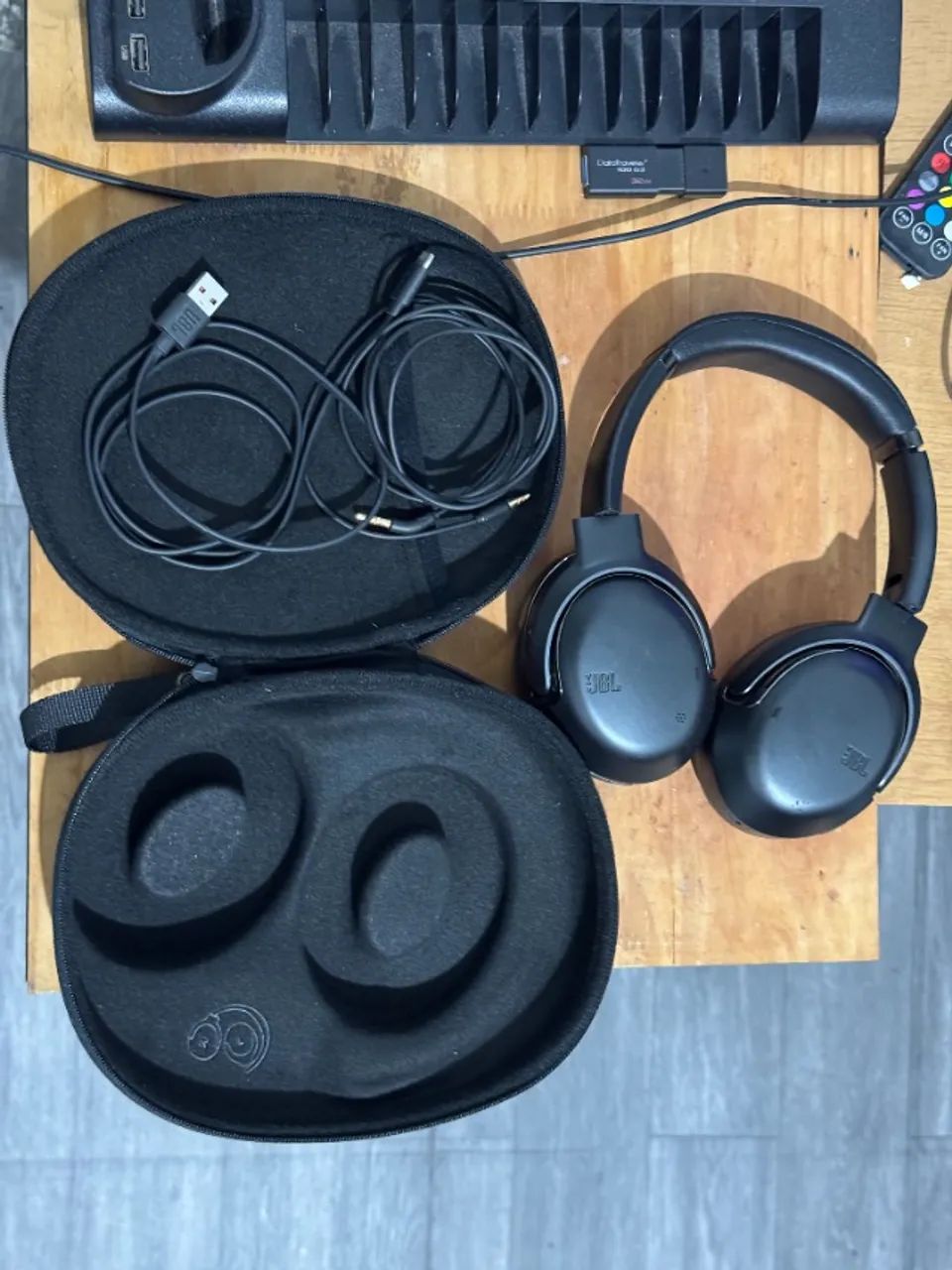 FONE JBL TOURONE M2  + ACESSÓRIOS
