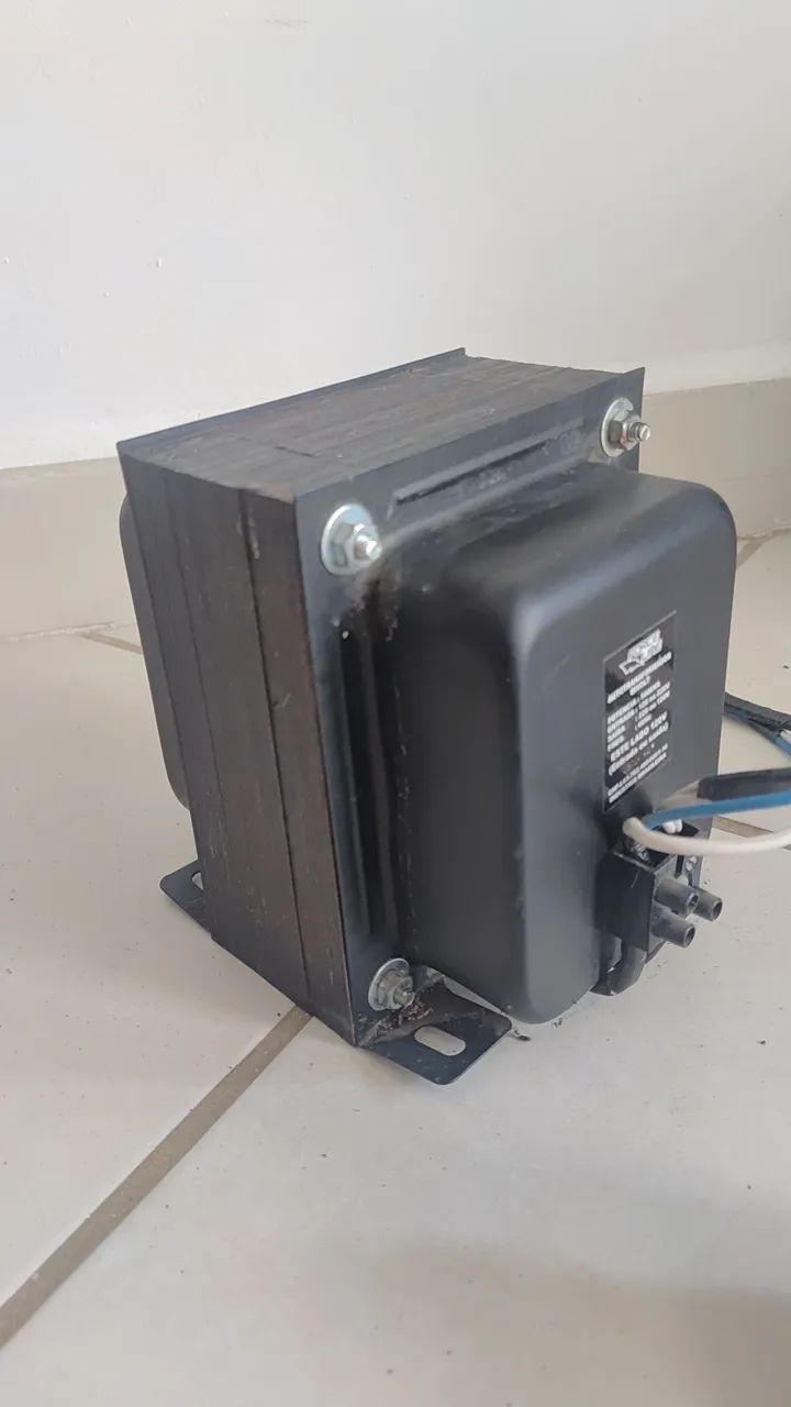 Transformador Bivolt 5000va - Foto 5