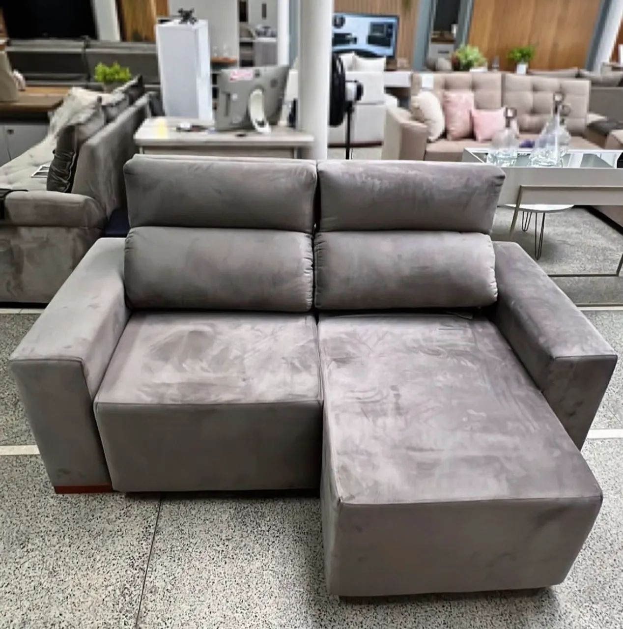 Sofá Retrátil de 1.80