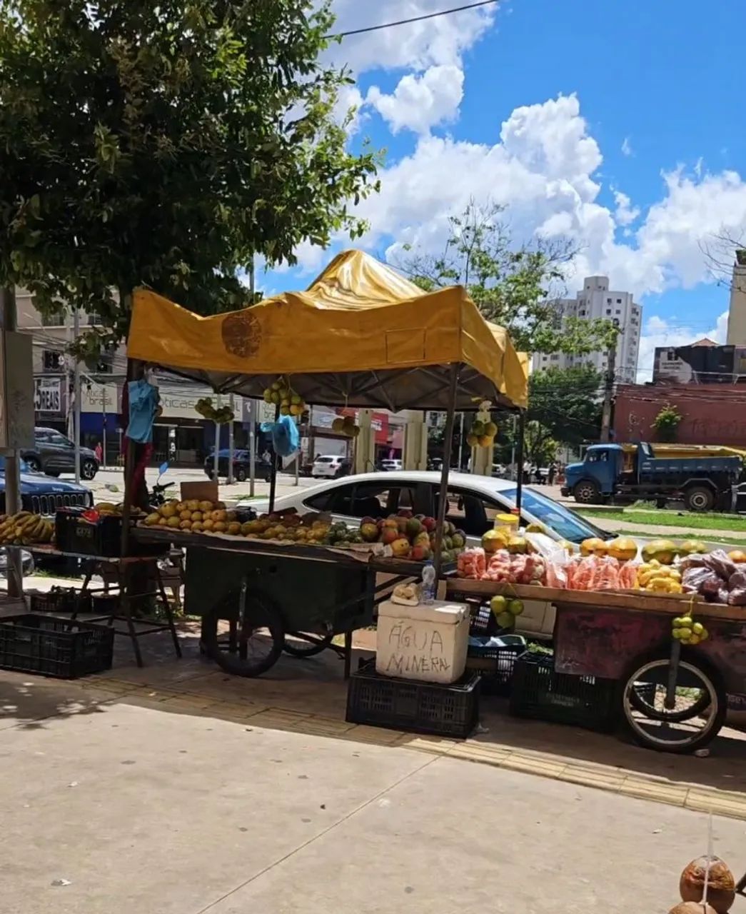 Vendo esse ponto  comercial  na avenida Goiás c a rua 4 - Foto 2