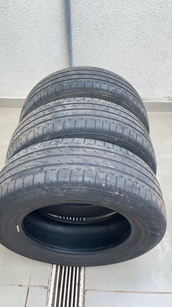 Pneu Bridgestone Aro 15 195/65 - Foto 5