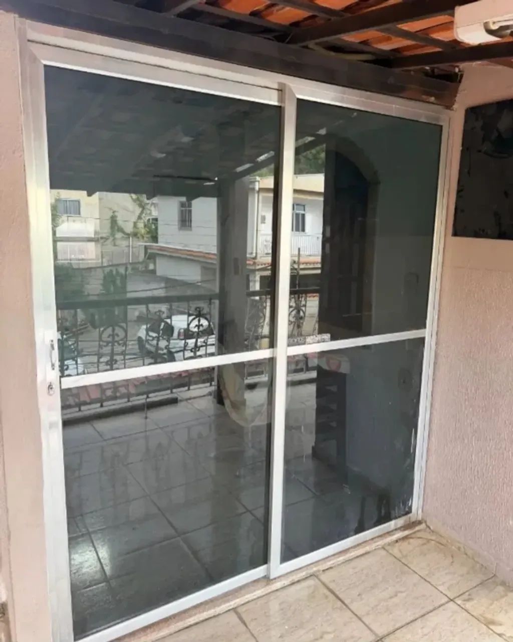 CASA COM 2 QUARTOS EM KENNEDY - ACEITO ENTRADA - Foto 4