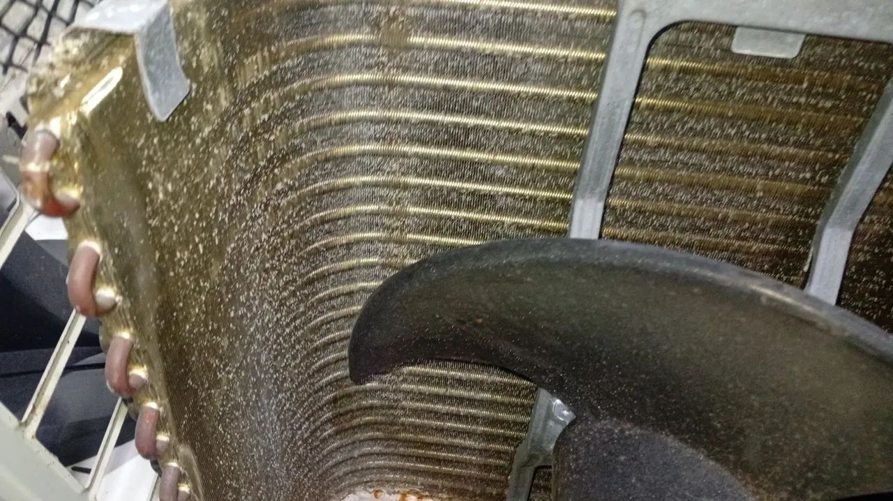 AR CONDICIONADO LG INVERTER 9.000 BTUS  - Foto 3