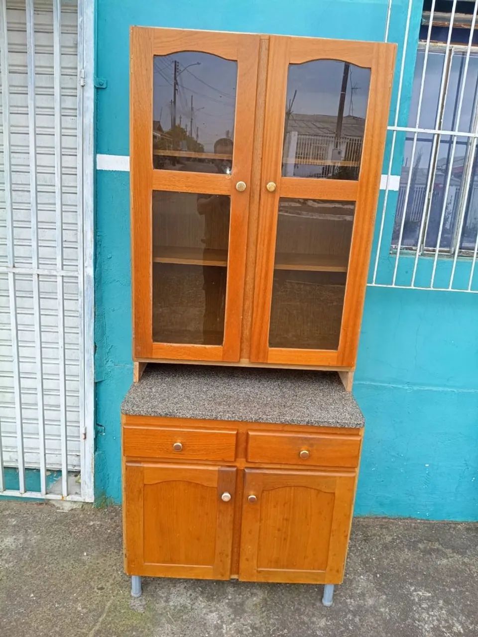 Balcão com Cristaleira parcelas em até 12× entregamos: frete a combinar!