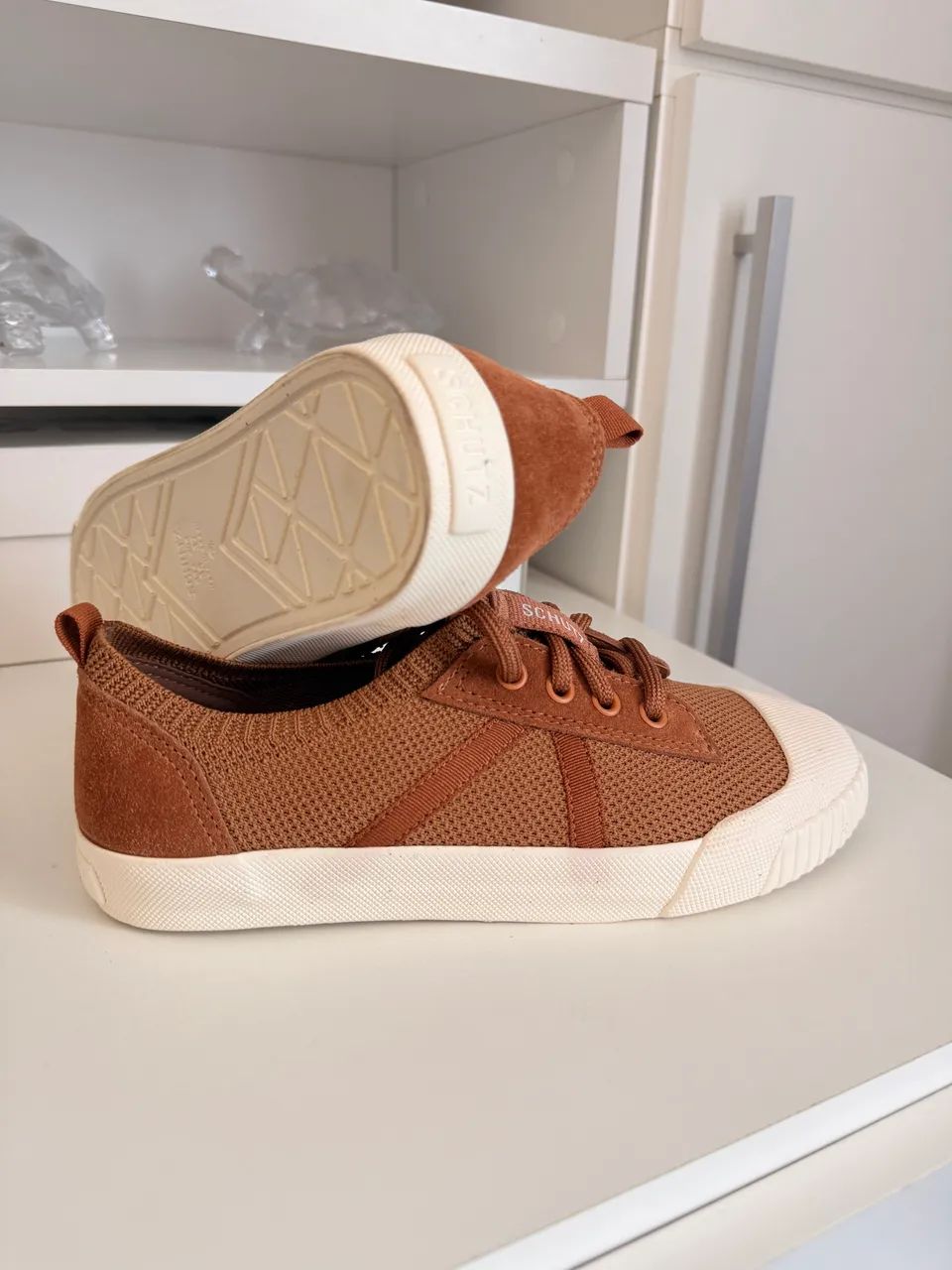 Tênis Schutz 35 novo  - Foto 5