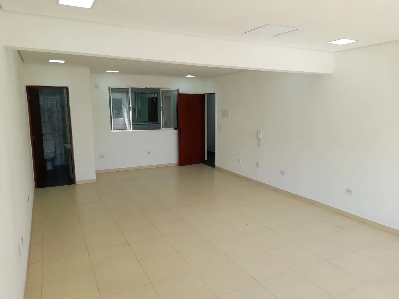 Prédio comercial na Avenida São Miguel, 2606 - Sala 02  50 m² - Foto 2