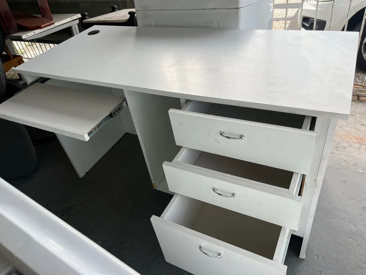 Mesa computador/escrivaninha 
