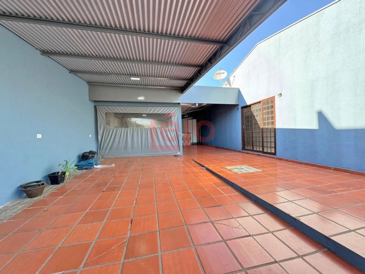 CASA 03 QUARTOS - PRÓXIMO UEM E AVENIDA MORANGUEIRA - COM CHURRASQUEIRA - Foto 2