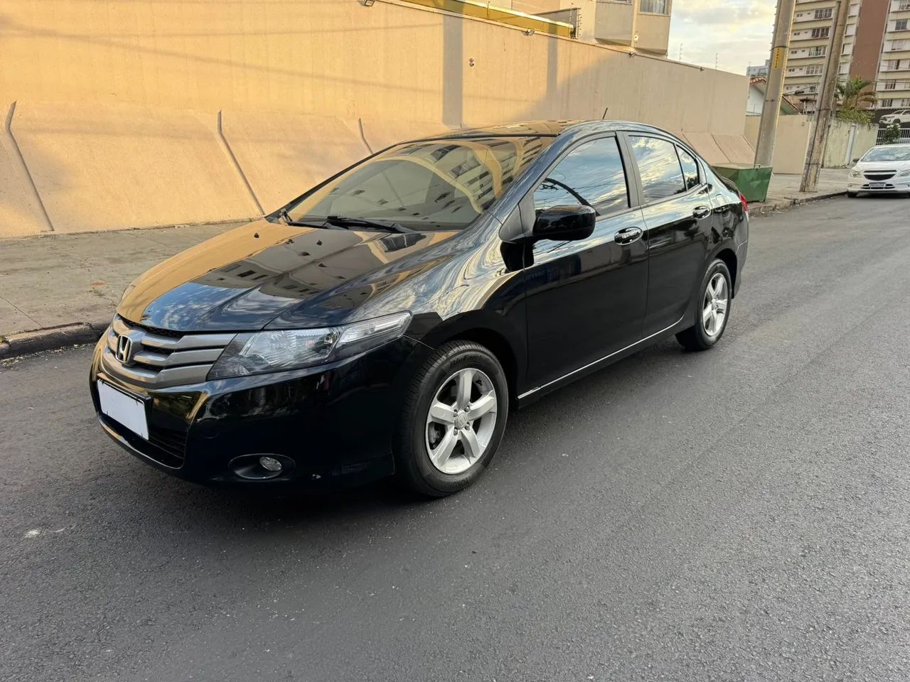 Honda City 1.5 LX 16V FLEX 4P MANUAL 2011