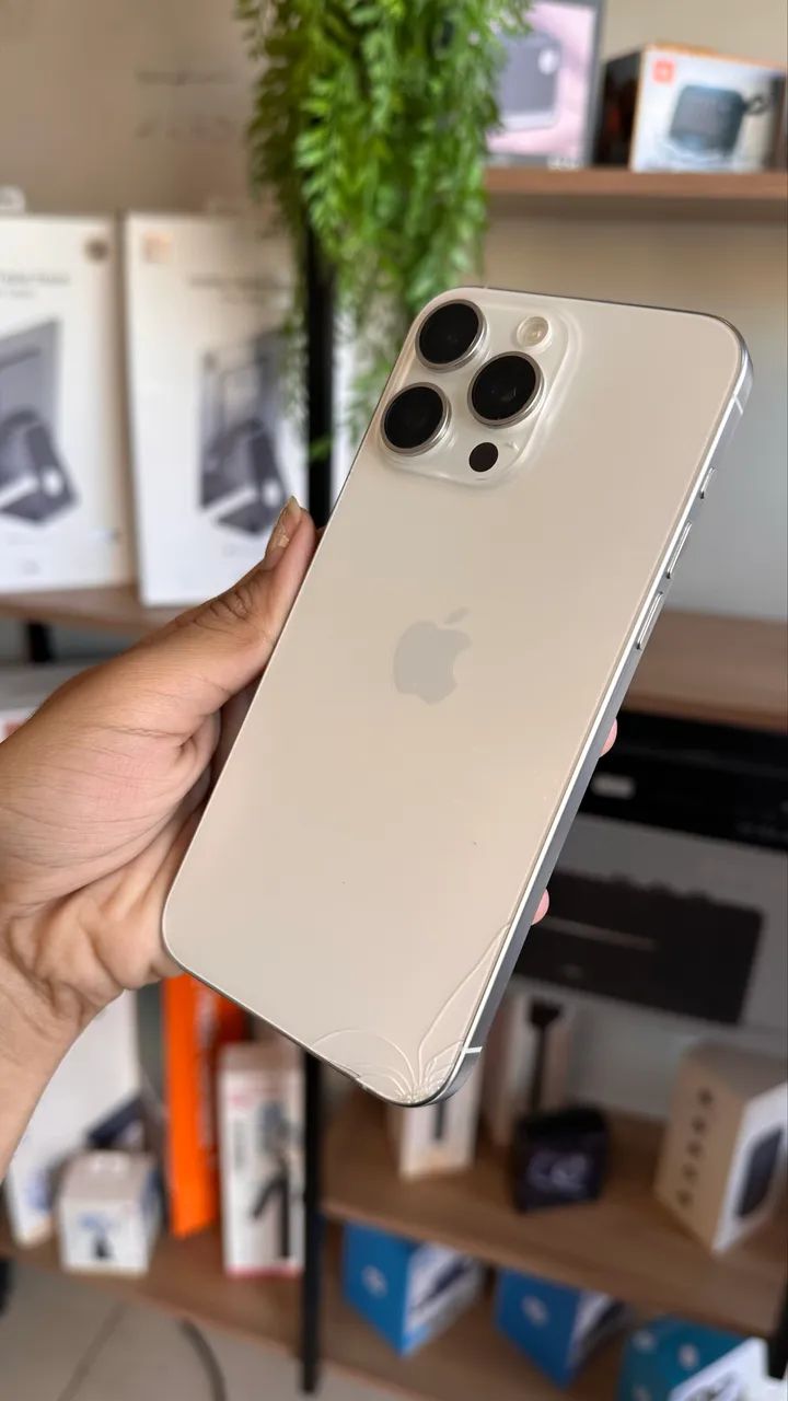 iPhone 15 Pro Max 