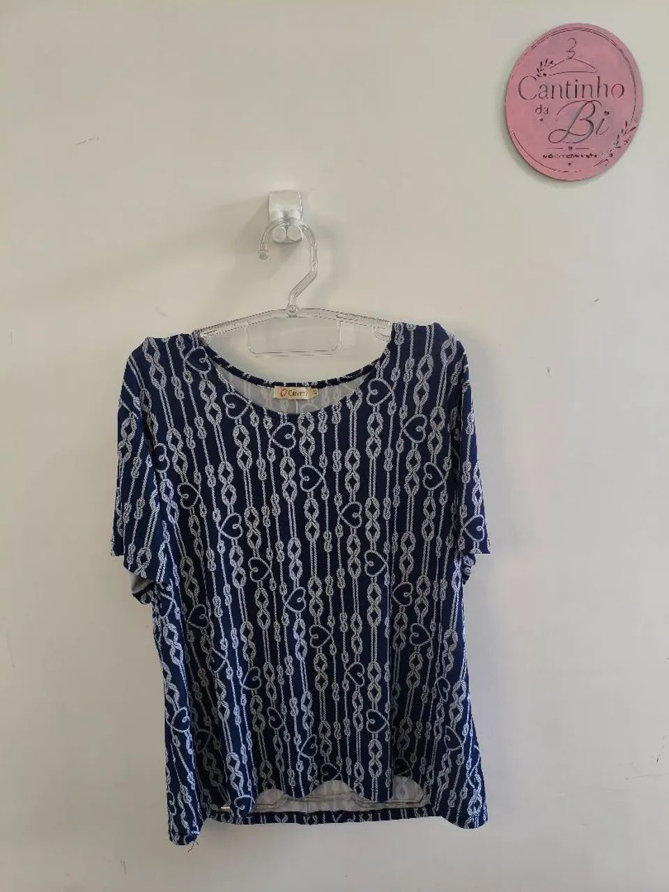 Blusa azul marinho estampada GG