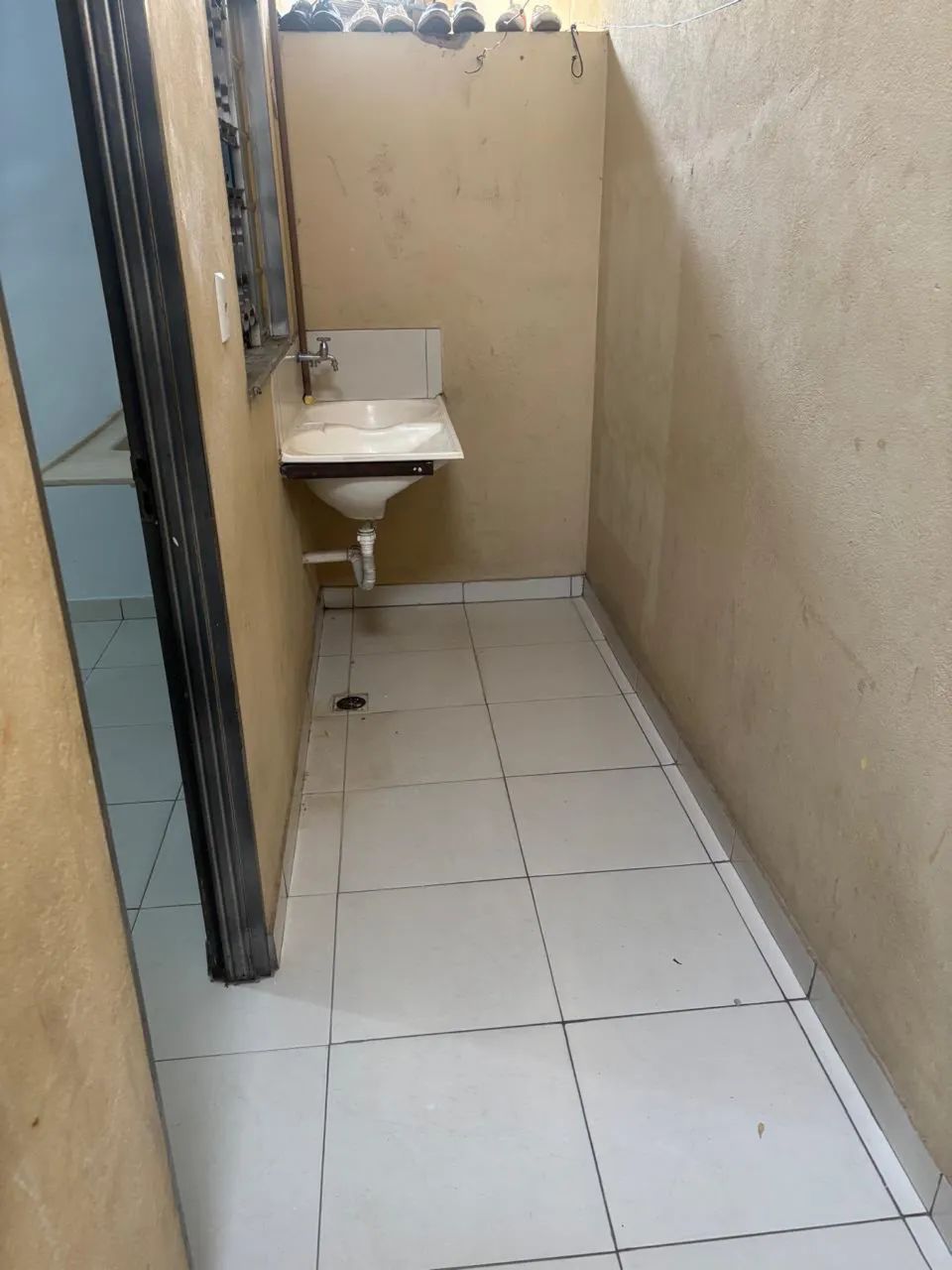 Aluga-se kitnet na Av. Pará, setor Campinas.  - Foto 5