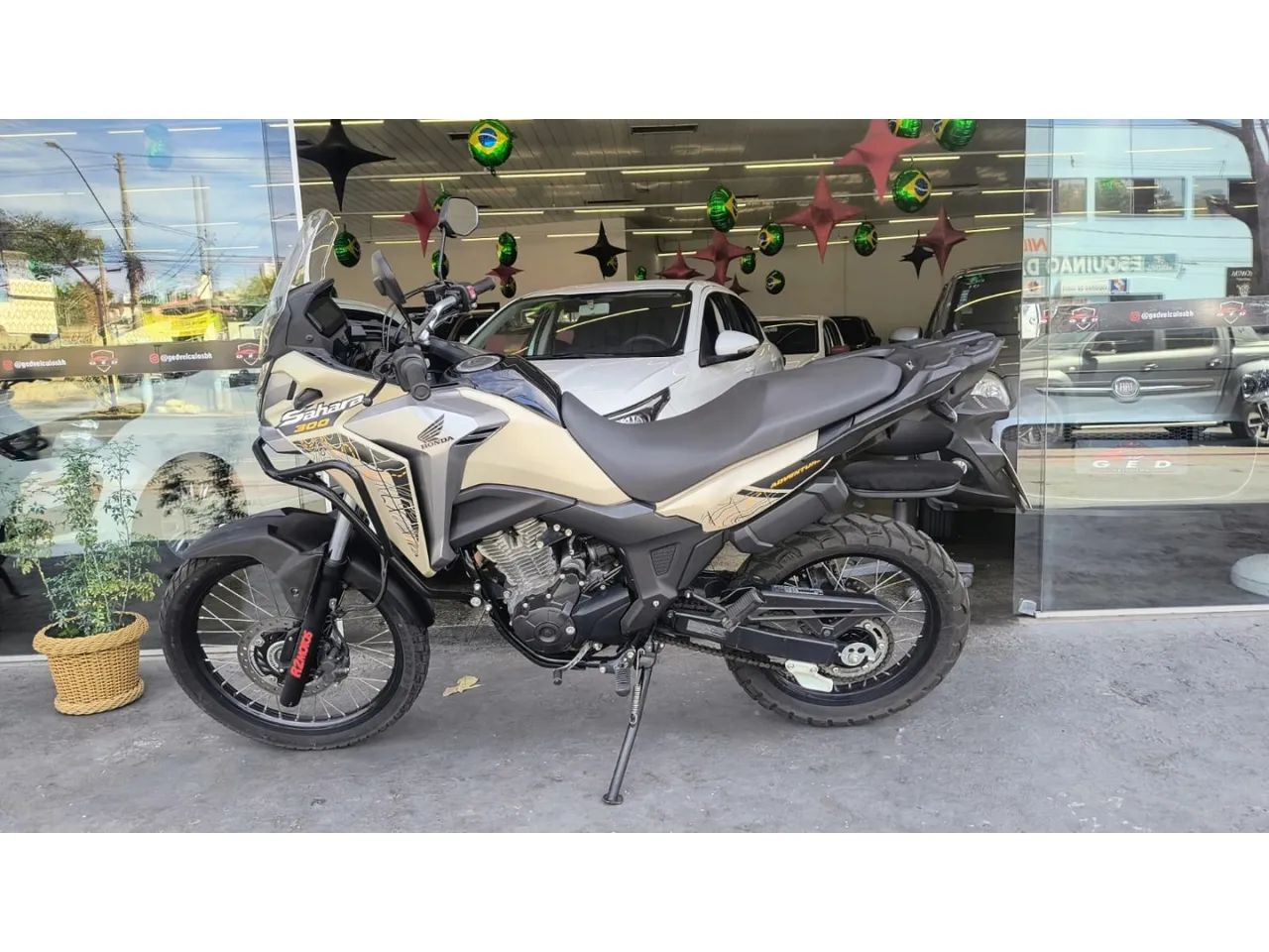 Honda Xre 300 sahara adventure 2024