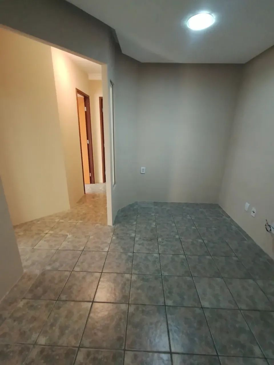 Sala comercial com 40m² no Ed. Empresarial Costa Azul, Stiep - Foto 5