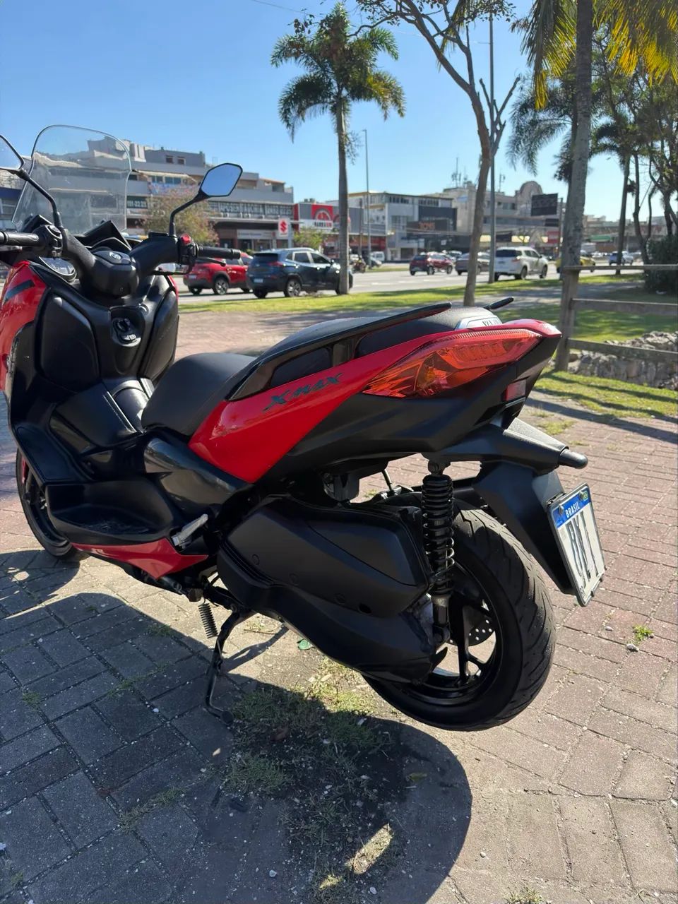 Yamaha Xmax 250 - Foto 2