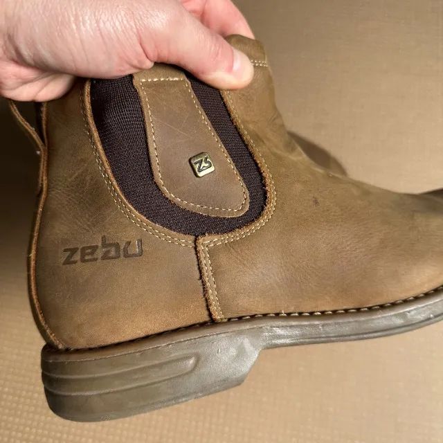 Bota Zebu 42 100% couro (para toda a vida) - Foto 2