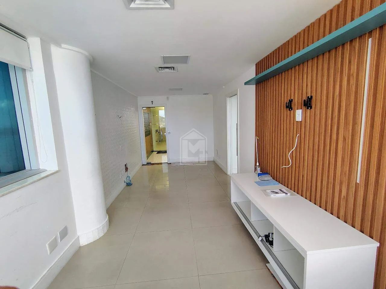 Excelente Sala Comercial no Edifício Petro Tower  45 m² | Pronta para Uso