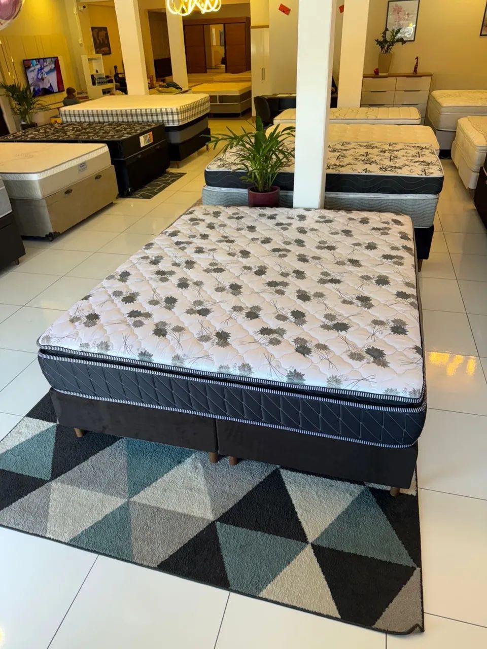 Cama Queen Com colchão PROBEL SEMINOVA - Entrego!  - Foto 3