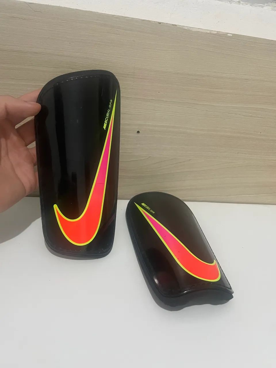 Caneleira Nike Mercurial