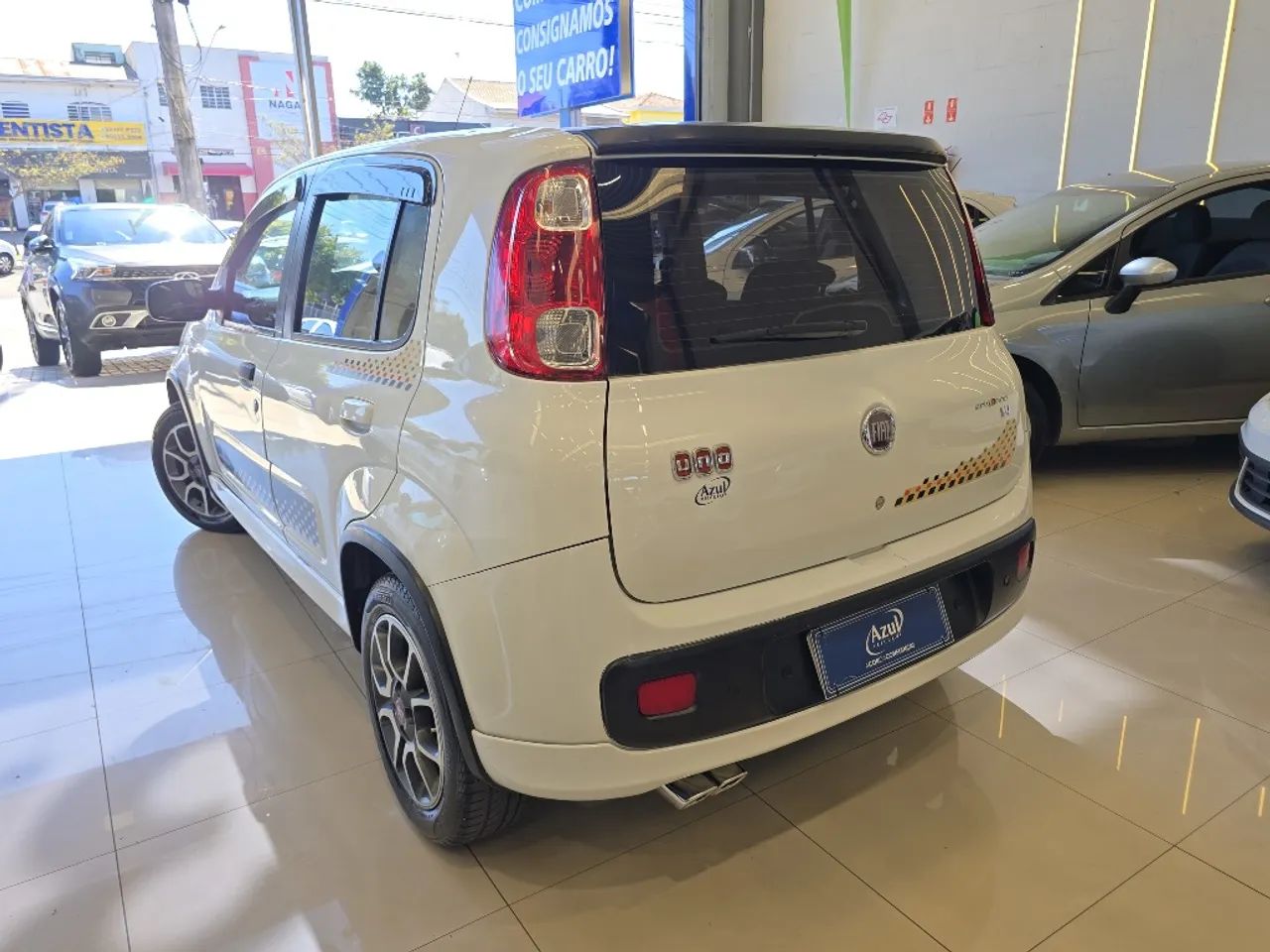 Fiat Uno Sporting 1.4 EVO Fire Flex 8V 4P 2013 - Foto 4