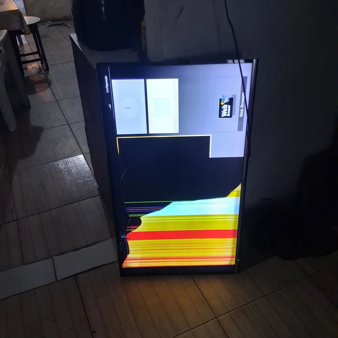 Tvs tira peças com tela quebrada  - Foto 3