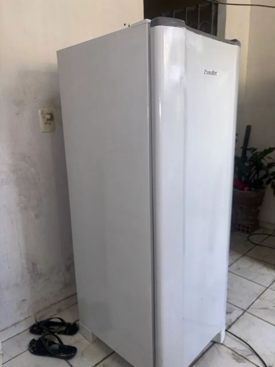 Geladeira esmaltec (Frete grátis) - Foto 3