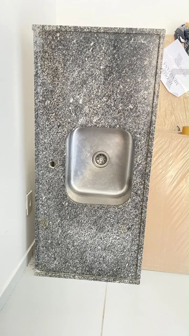 Pia de Granito Cinza com Cuba de Inox - Foto 2