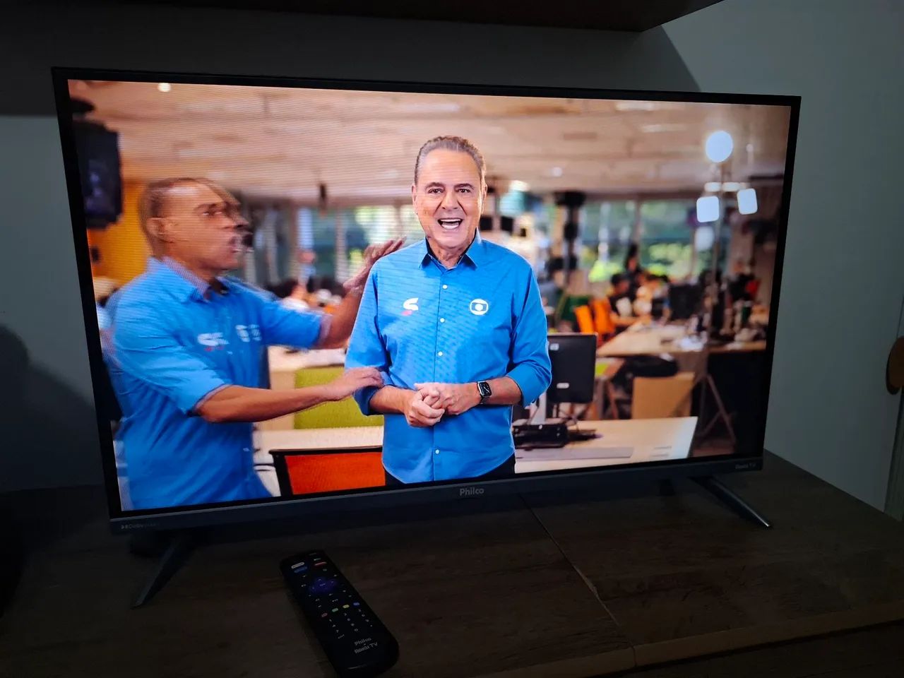 Smartphone TV 32" Philco nova  - Foto 2