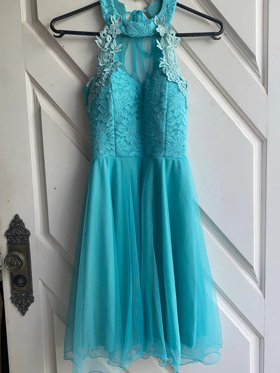 VESTIDO AZUL-TURQUESA EM RENDA  - Foto 3