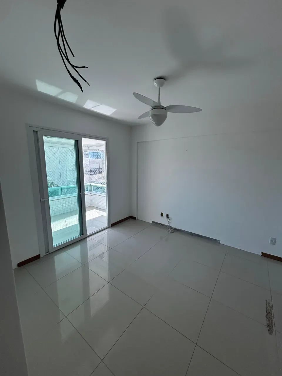 APARTAMENTO NASCENTE 105m² 3 QUARTOS 1 SUÍTE 2 VARANDAS 2 GARAGENS VENDE PIATÃ - Foto 3