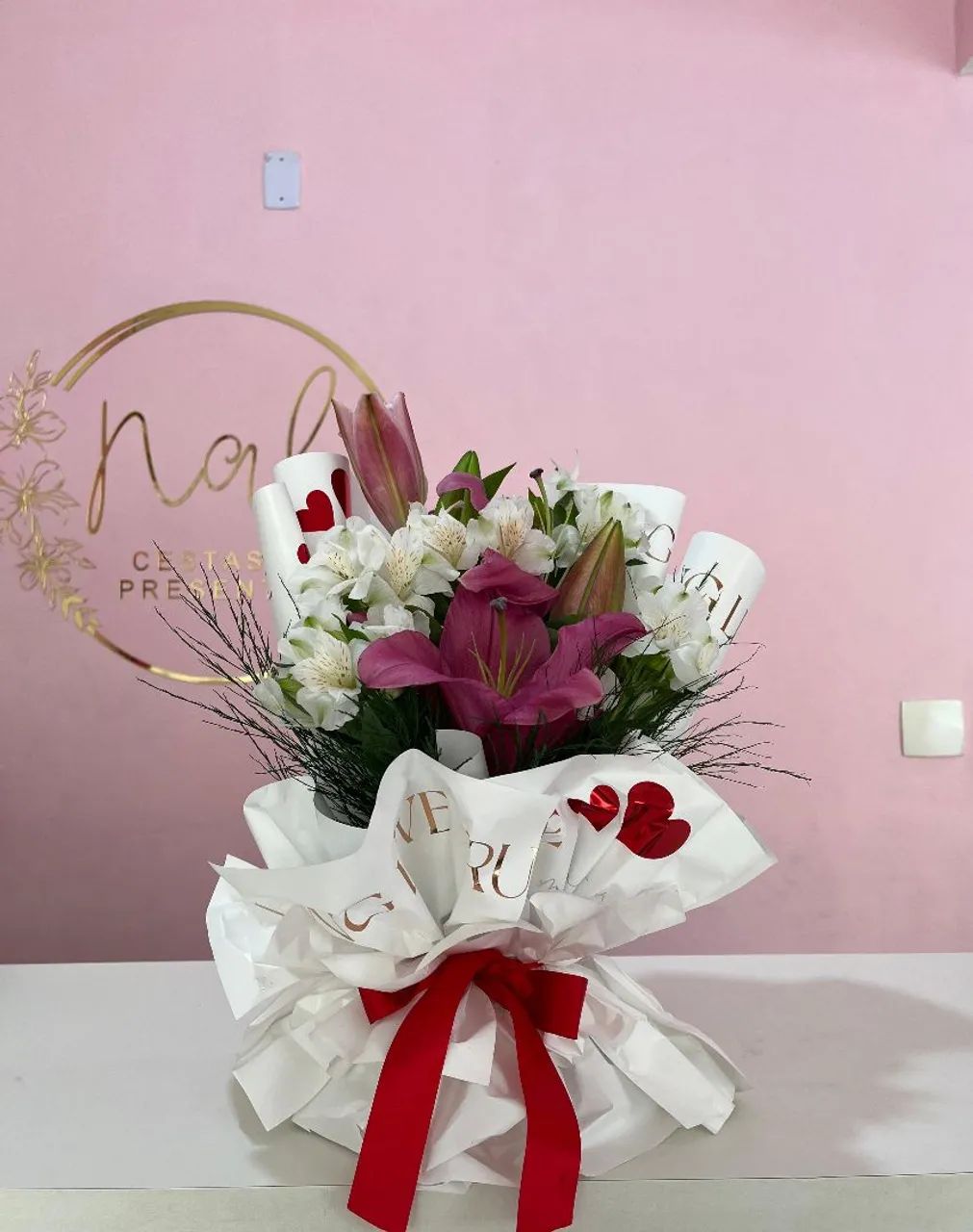 Flores , buquês e  arranjos - Foto 5