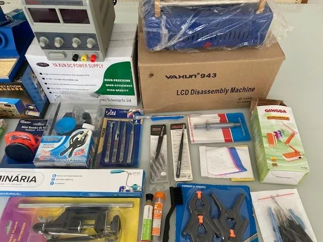 Kit para reparos Celular, mesa separadora, conj. solda e fonte yaxum c/ vários acessórios - Foto 2