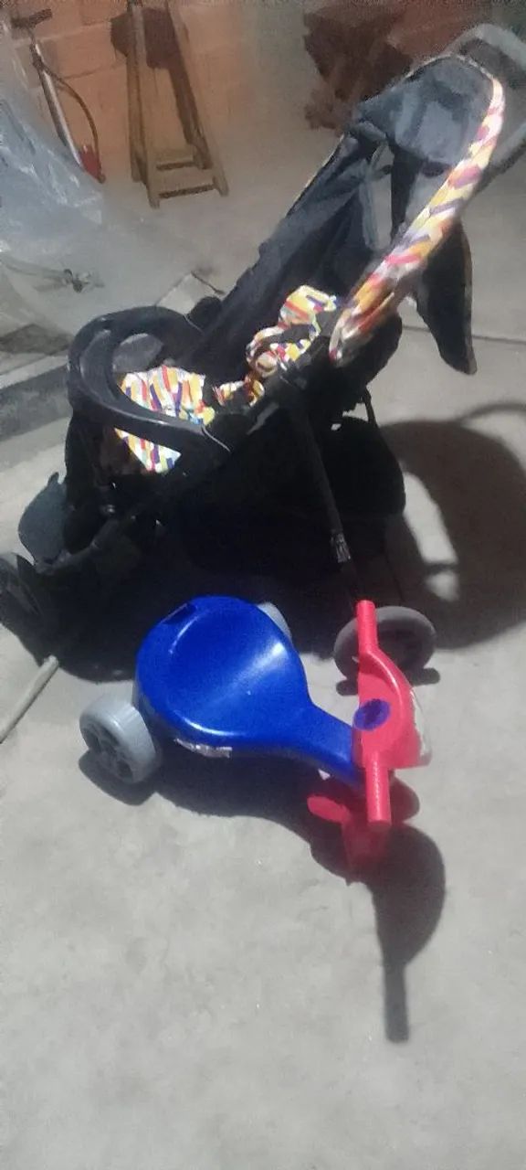 Carrinho de bebê voyage azul marinho + velotrol - Foto 4