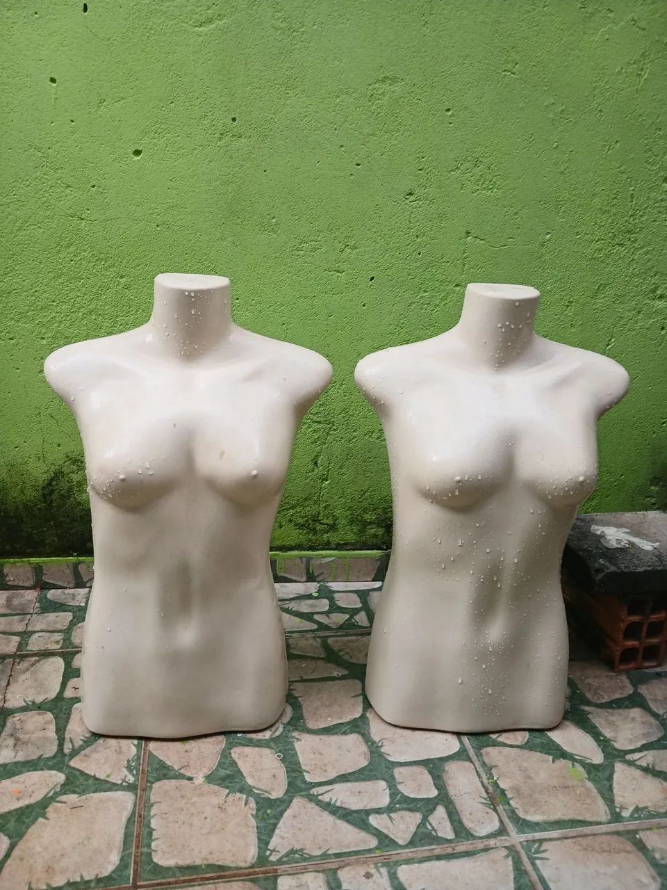 2 Manequins 