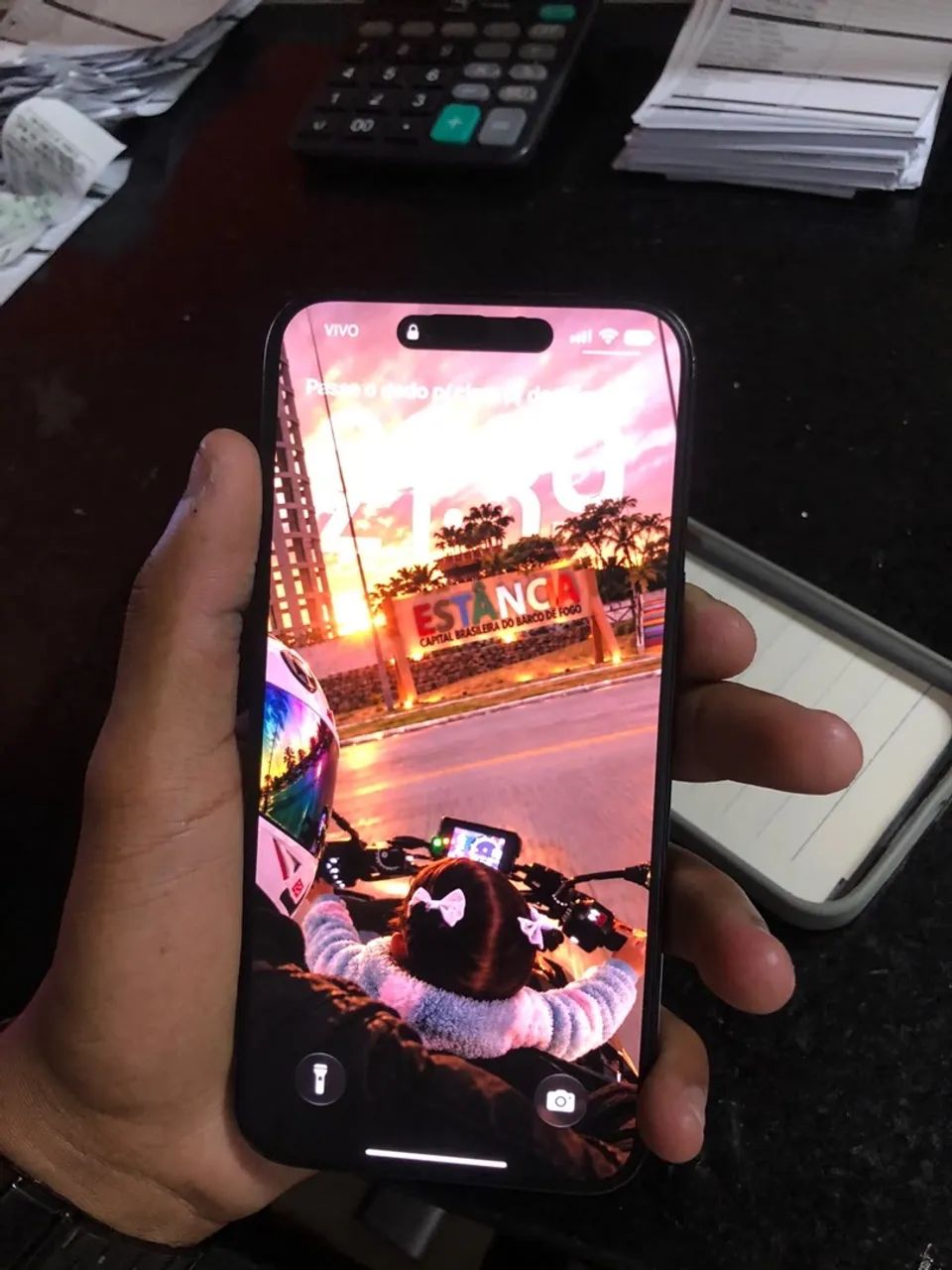 iPhone 15 Pro Max 512GB - Titânio Preto - Foto 5