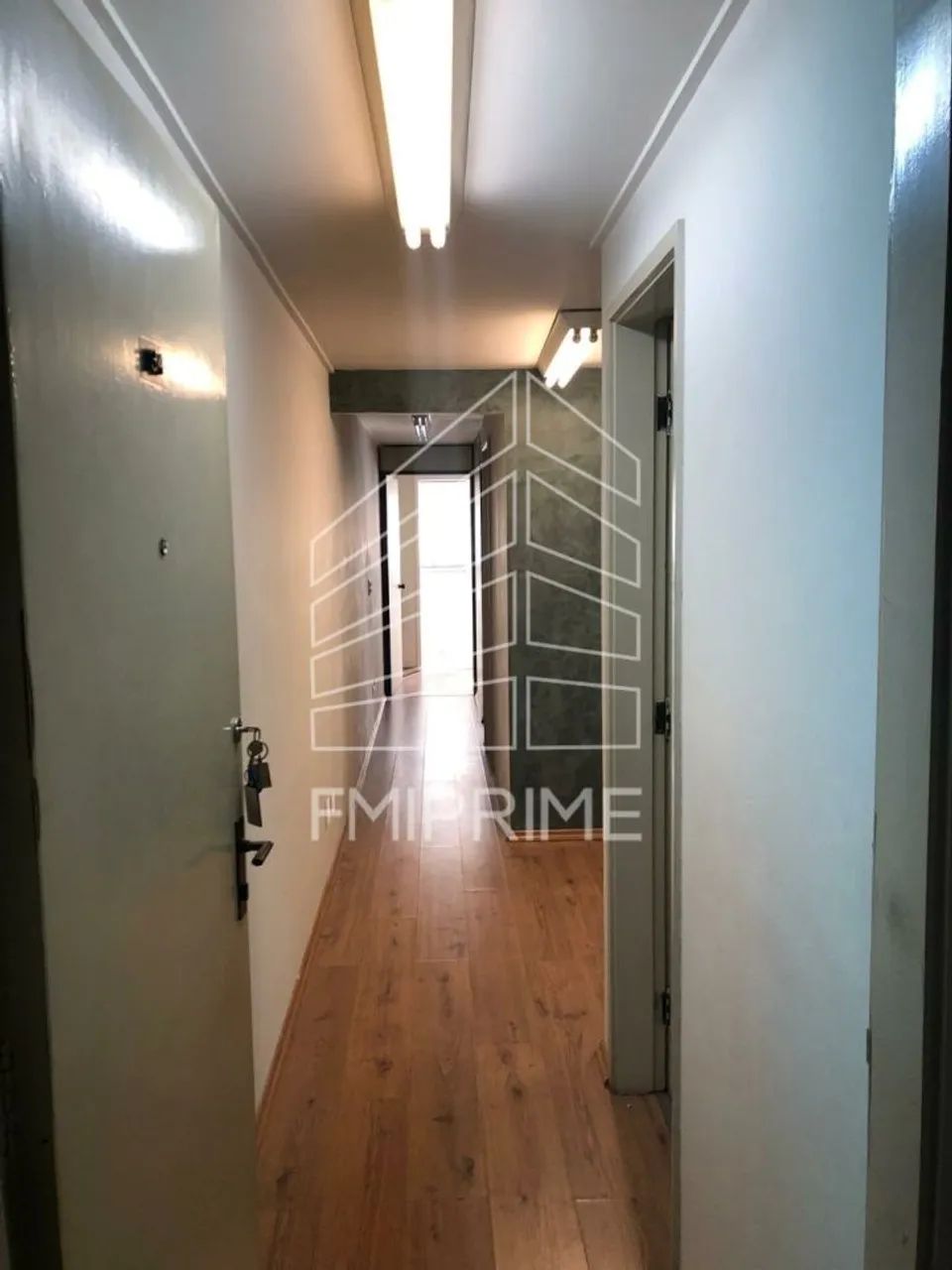 CONJUNTO COMERCIAL EM PERDIZES COM 59 M2 E 1 VAGA DE GARAGEM FIXA. - Foto 2