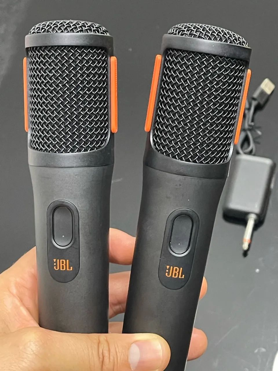 2 Microfones Sem Fio JBL, Par com Receptor - Preto - Foto 3