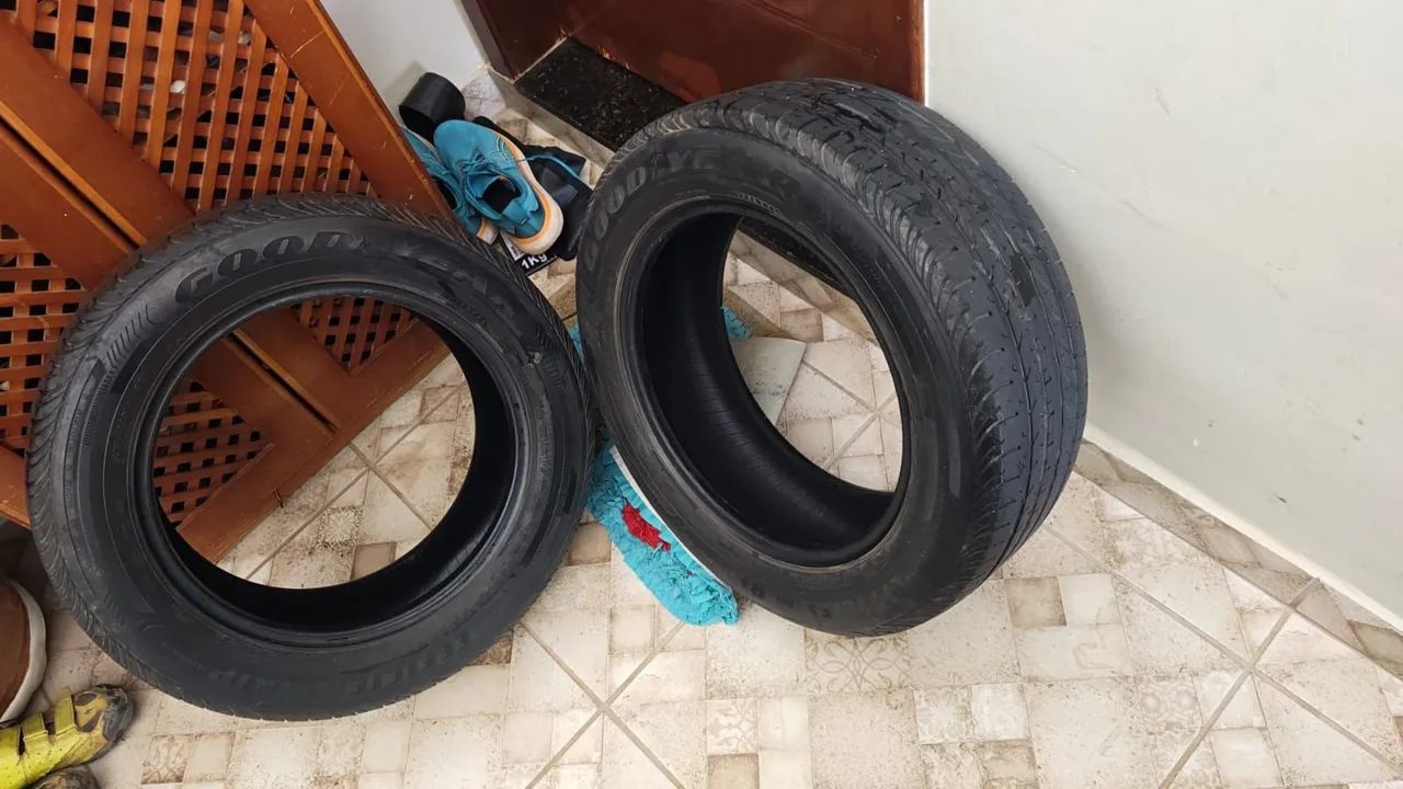 Par de pneus Goodyear eficientgrip 205 60 aro 16 - Foto 5