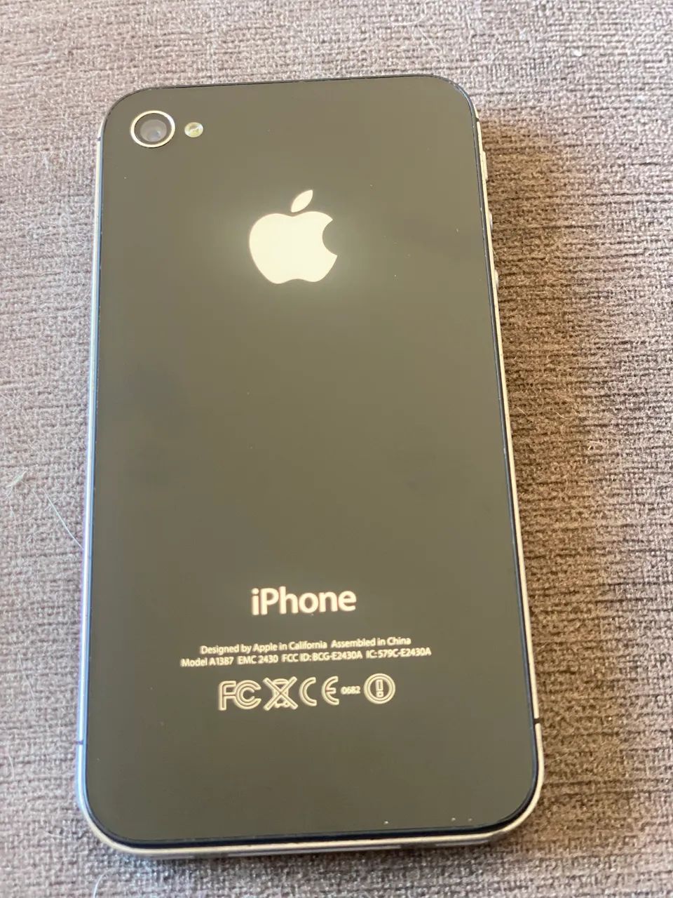 Para colecionadores. iPhone 4S 8 gigas sem marcas de uso - Foto 2