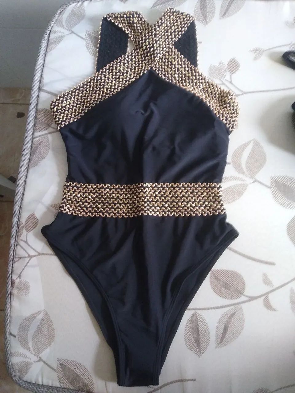 Maio preto dourado shein - Foto 4